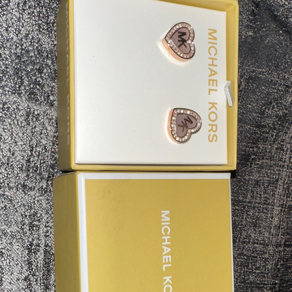 Michael Kors Gold and Brown Heart Earrings - Picture 4 of 11